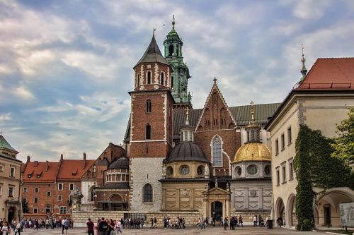 wawel-3683040_640